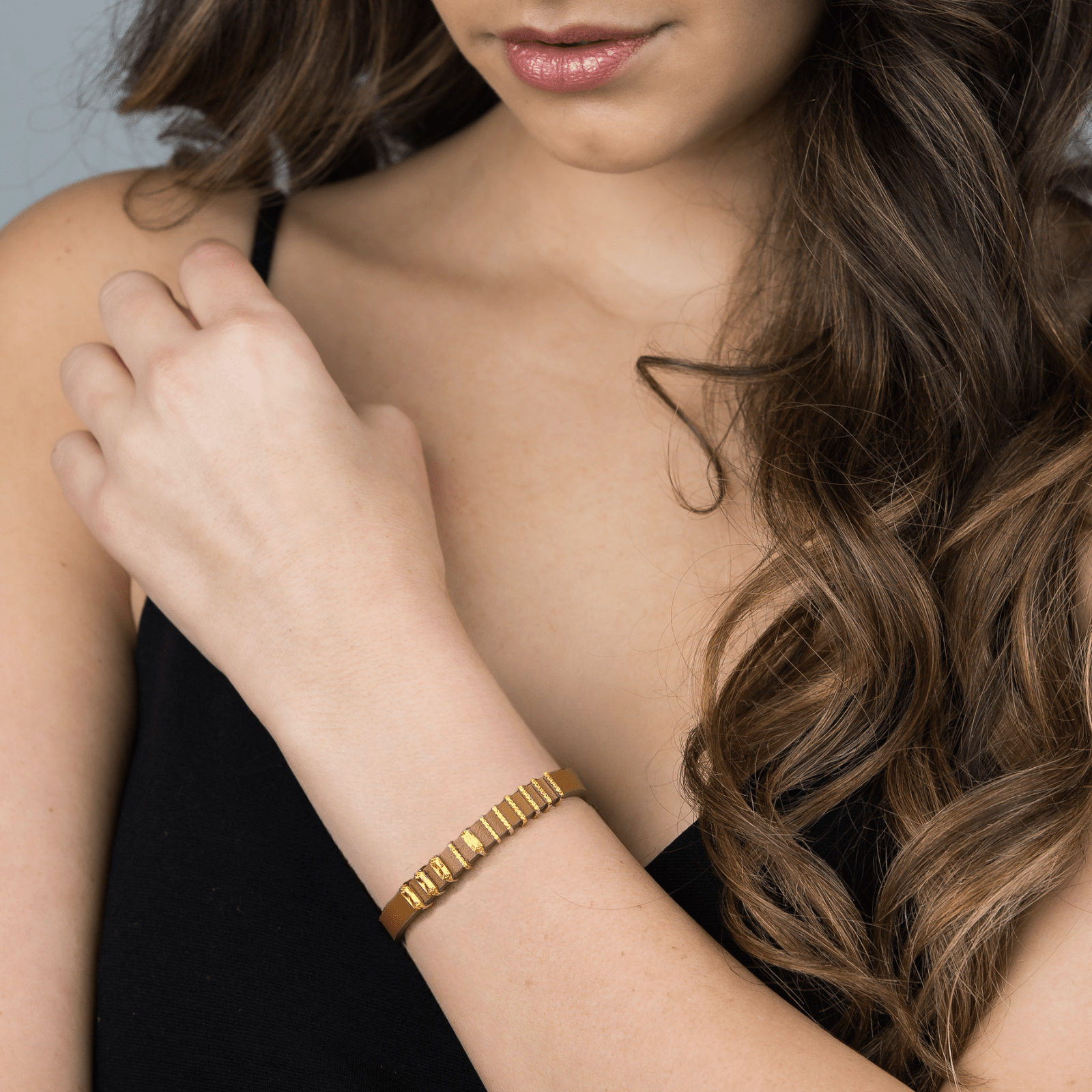 Caramel Rich Encoded Year Bracelet - Brown & Gold